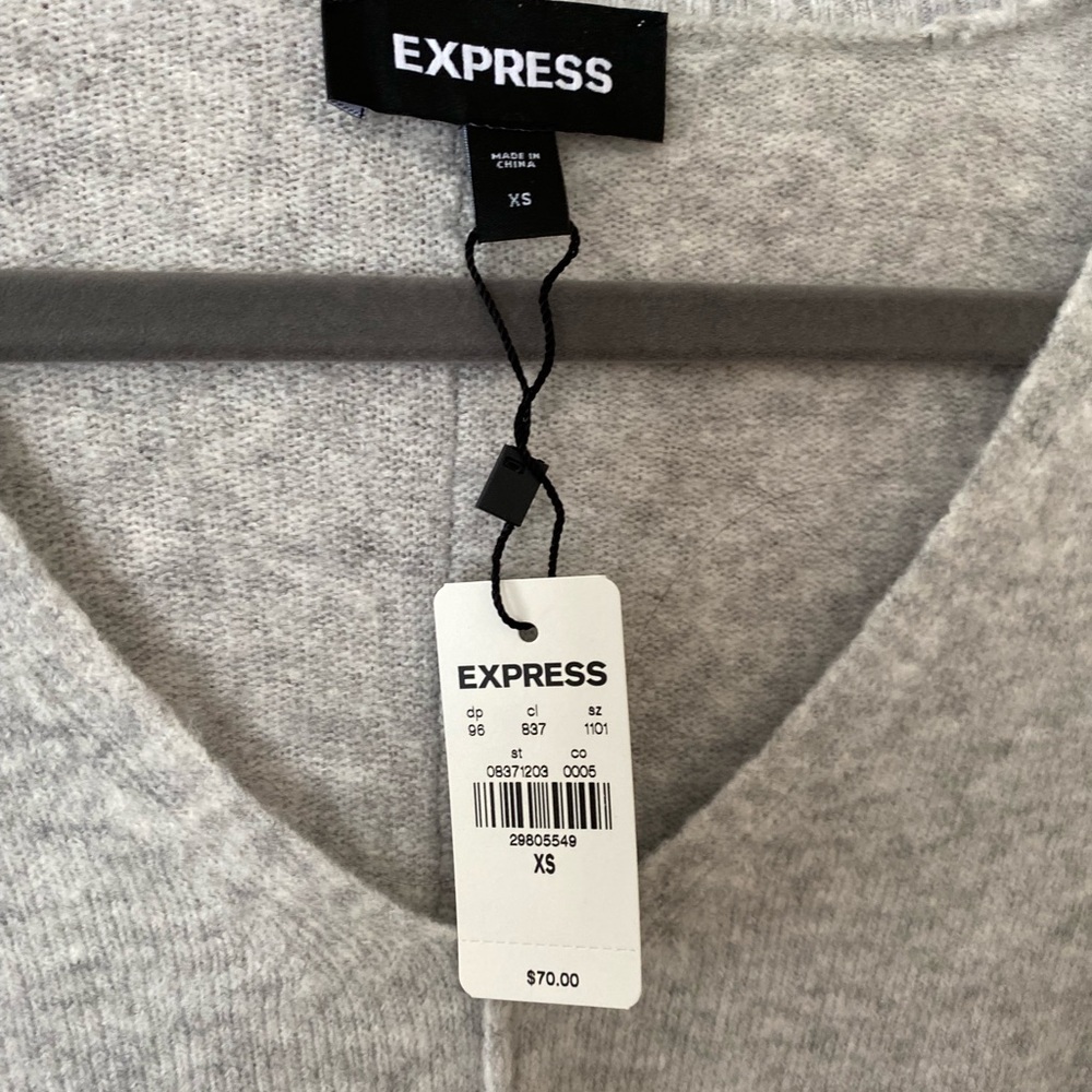 Express Sweater NWT - Picture 3 of 5